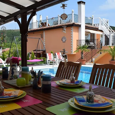 Rosa Dei Venti Heated Salty Pool And Jacuzzi